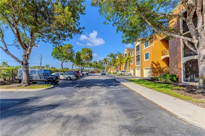 1105 Reserve Ct 305, Naples, Florida 34105