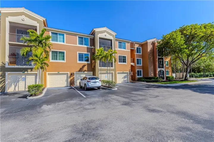 1105 Reserve Ct 305, Naples, Florida 34105