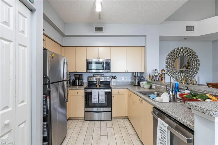 1105 Reserve Ct 305, Naples, Florida 34105