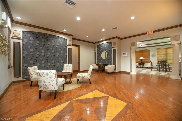 1105 Reserve Ct 305, Naples, Florida 34105