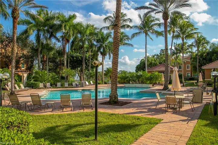 1105 Reserve Ct 305, Naples, Florida 34105