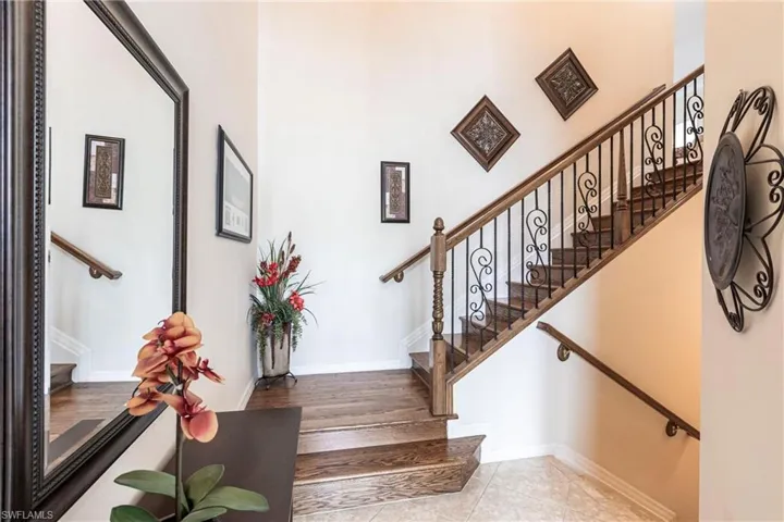 Foyer/wooden staircase