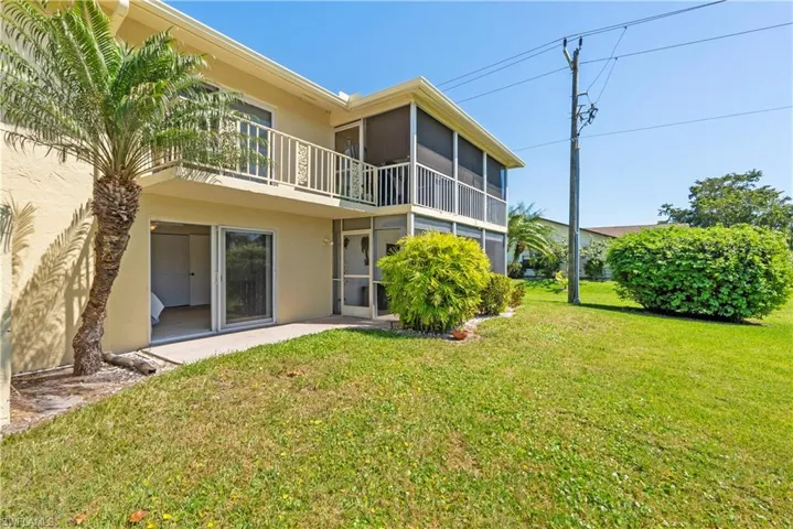 100  Glades  BLVD, Naples, FL 34112