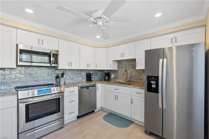 100  Glades  BLVD, Naples, FL 34112