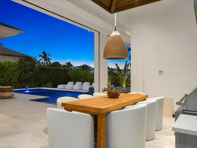 View of patio / terrace featuring a fenced in pool