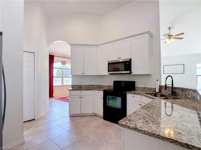 3907 11th St Sw, Lehigh Acres, Florida 33976