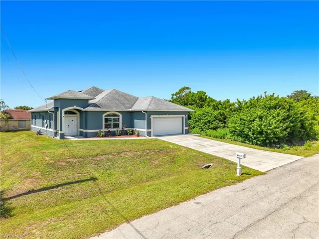 3907 11th St Sw, Lehigh Acres, Florida 33976
