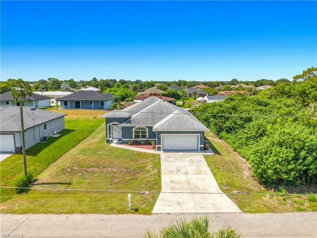 3907 11th St Sw, Lehigh Acres, Florida 33976