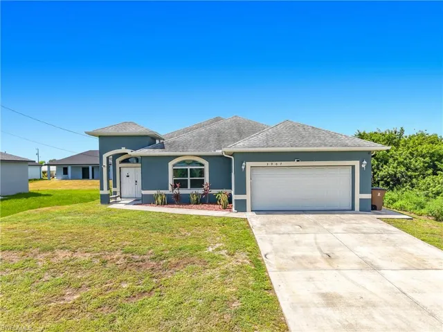3907 11th St Sw, Lehigh Acres, Florida 33976