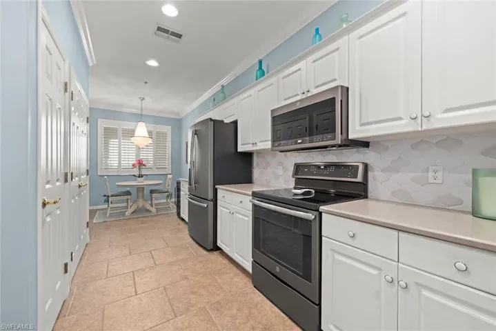20071  Sanibel View  CIR, Fort Myers, FL 33908