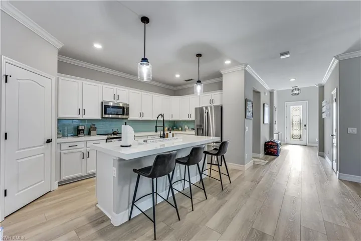 4331 Raffia Palm Cir, Naples, Florida 34119