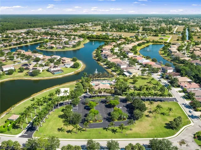 2727 Blue Cypress Lake Ct, Cape Coral, Florida 33909
