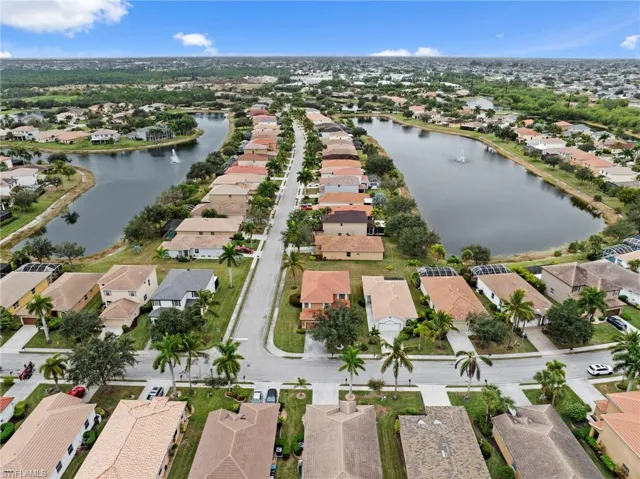 2727 Blue Cypress Lake Ct, Cape Coral, Florida 33909