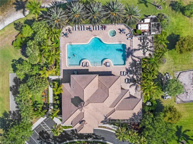 2727 Blue Cypress Lake Ct, Cape Coral, Florida 33909