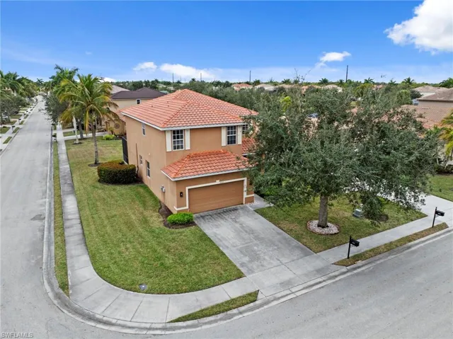 2727 Blue Cypress Lake Ct, Cape Coral, Florida 33909