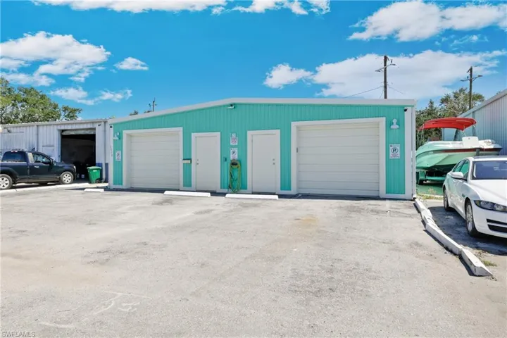 2316  Kirkwood  AVE, Naples, FL 34112