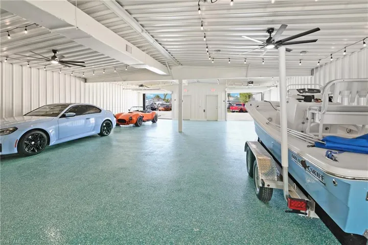 2316  Kirkwood  AVE, Naples, FL 34112