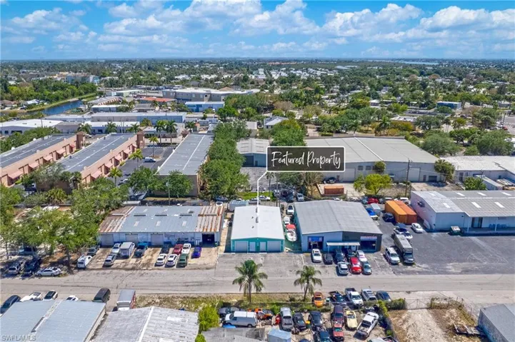 2316  Kirkwood  AVE, Naples, FL 34112