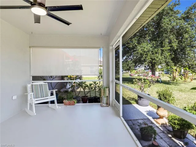 Lanai with ceiling fan