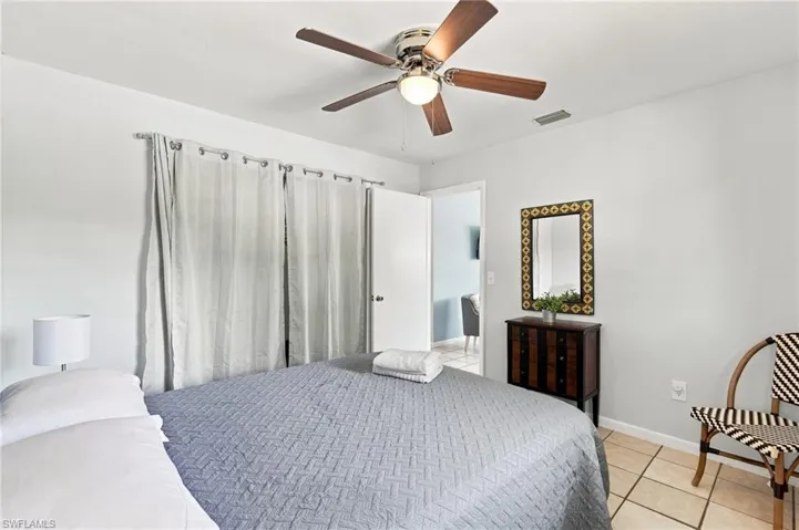 607 Se 24th Ave, Cape Coral, Florida 33990