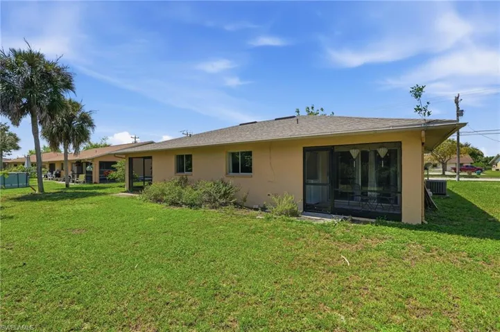 607 Se 24th Ave, Cape Coral, Florida 33990