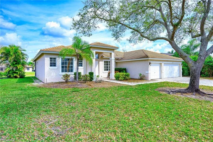 3479  Ocean Bluff  CT, Naples, FL 34120