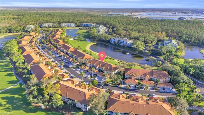 3972  Bishopwood E CT, Naples, FL 34114