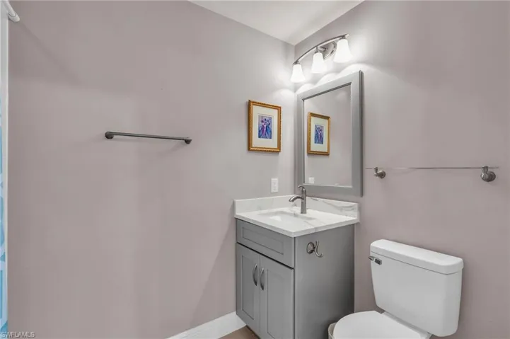 3972  Bishopwood E CT, Naples, FL 34114