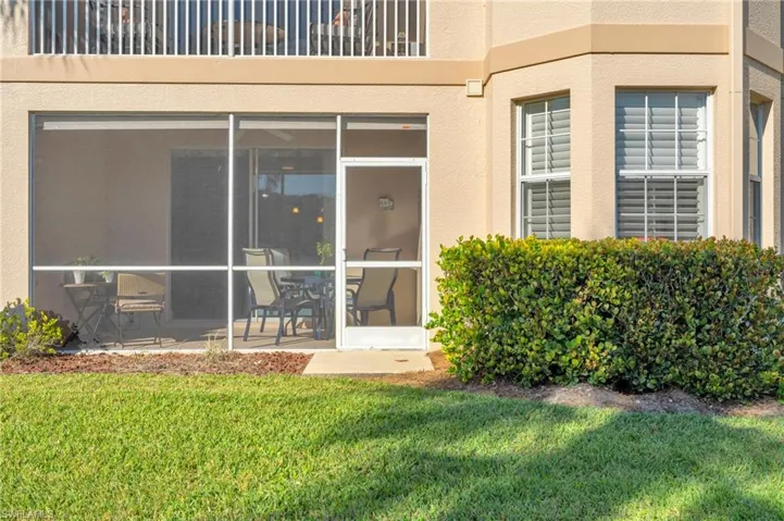 3972  Bishopwood E CT, Naples, FL 34114