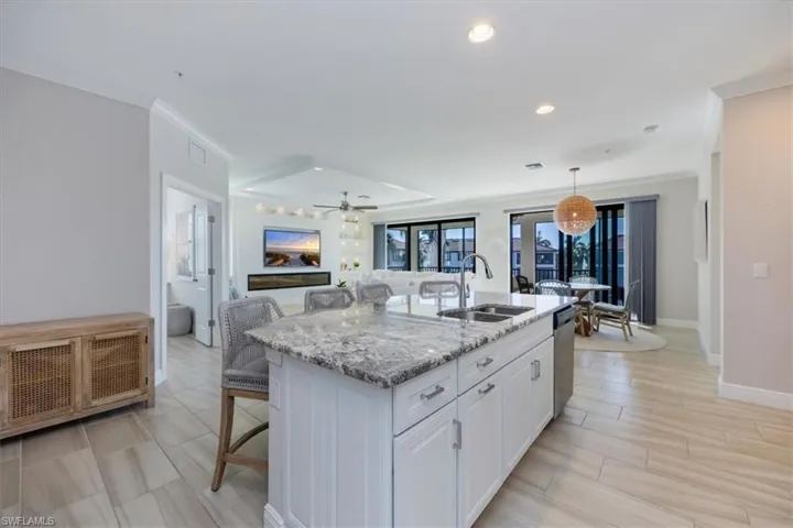 15205  Butler Lake  DR, Naples, FL 34109