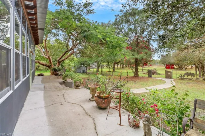 4580  54th NE AVE, Naples, FL 34120