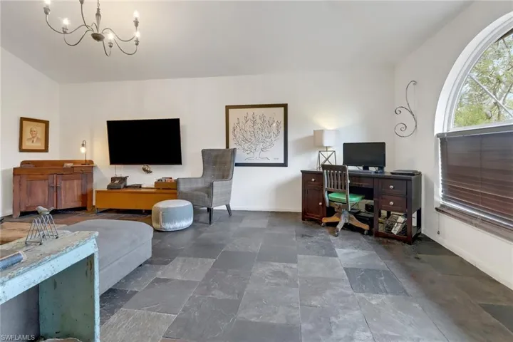4580  54th NE AVE, Naples, FL 34120