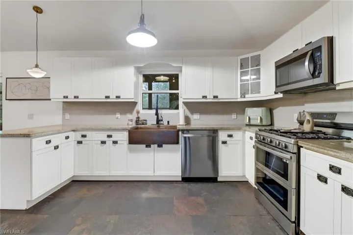 4580  54th NE AVE, Naples, FL 34120