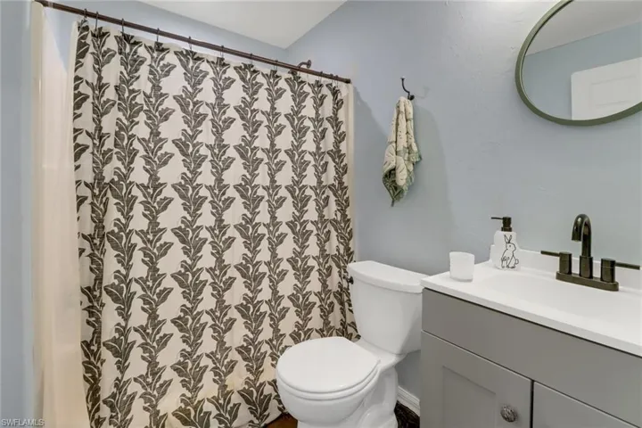 4580  54th NE AVE, Naples, FL 34120