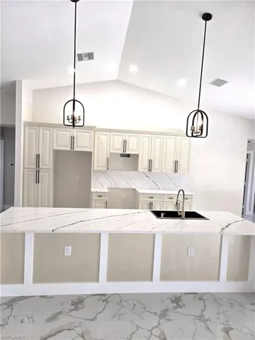 1918 Sw 29th Ter, Cape Coral, Florida 33914