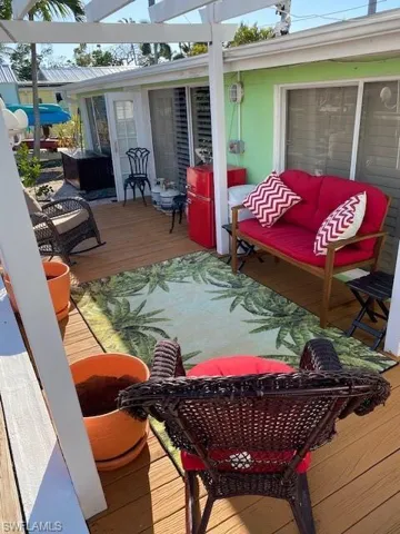 2647 Pine St, Matlacha, Florida 33993