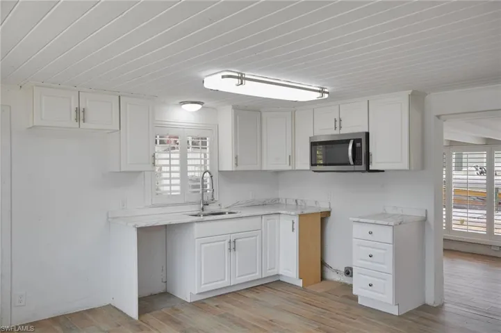 2647 Pine St, Matlacha, Florida 33993