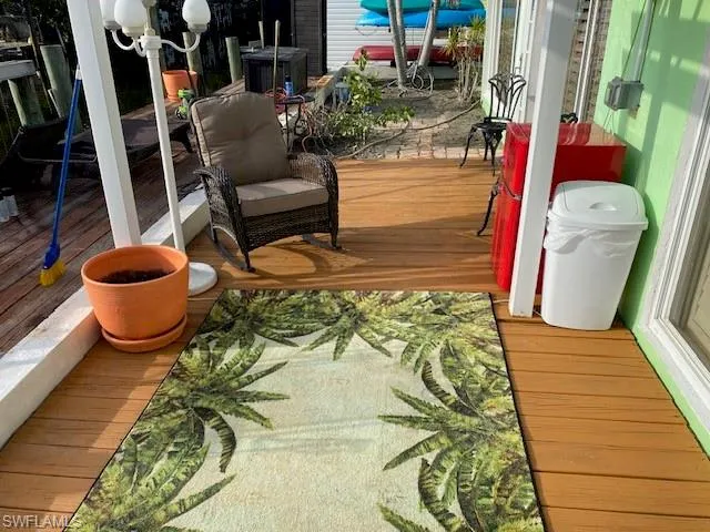 2647 Pine St, Matlacha, Florida 33993