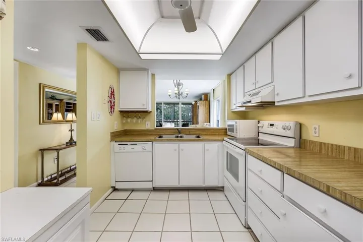 Plenty of cabinets.