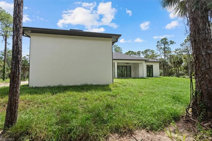3191 16th Ave Ne, Naples, Florida 34120