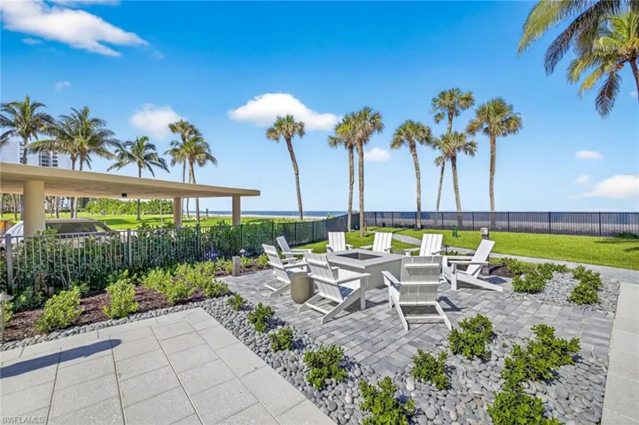 SURFSEDGE fire pit and seating area overlooking the Gulf