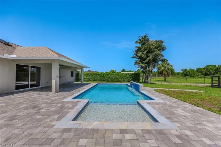 3857 39th Ave Ne, Naples, Florida 34120