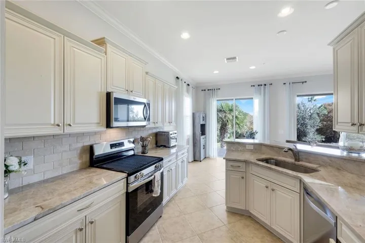 9550 Ironstone Ter 201, Naples, Florida 34120