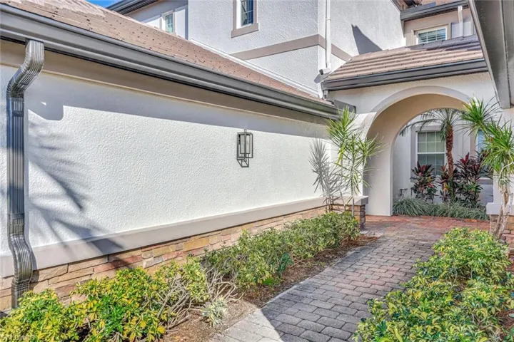 9550 Ironstone Ter 201, Naples, Florida 34120
