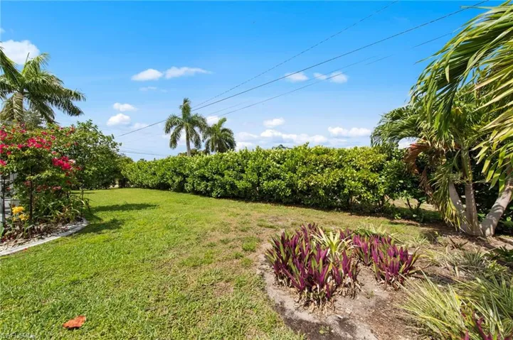 3410 Country Club Blvd, Cape Coral, Florida 33904
