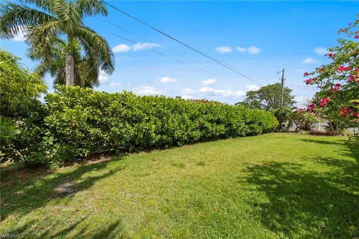 3410 Country Club Blvd, Cape Coral, Florida 33904