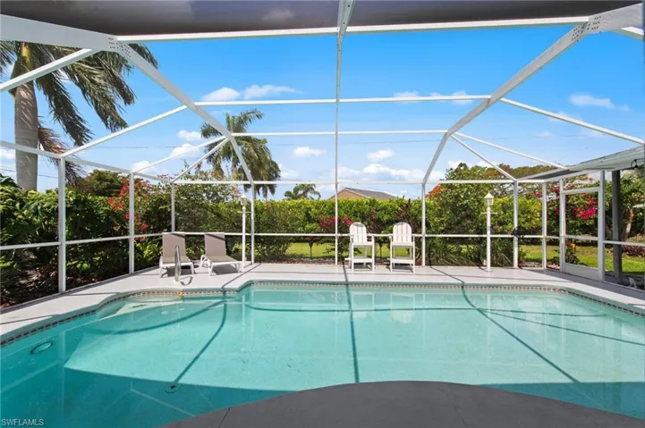 3410 Country Club Blvd, Cape Coral, Florida 33904