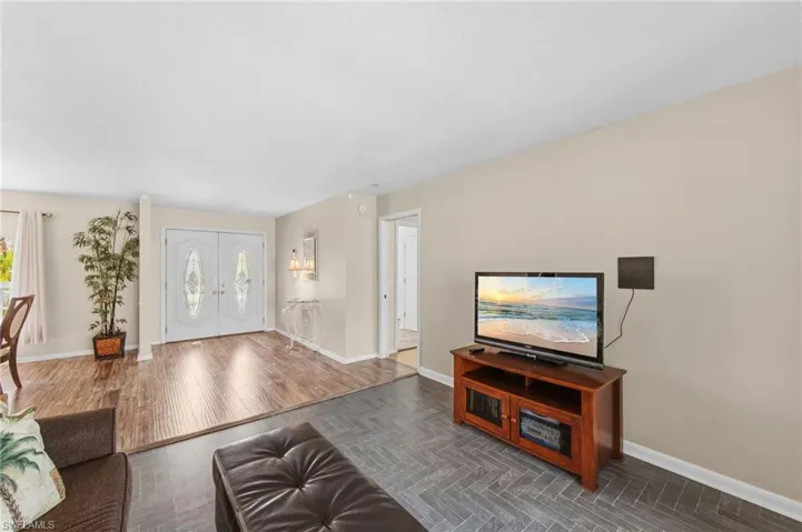 3410 Country Club Blvd, Cape Coral, Florida 33904
