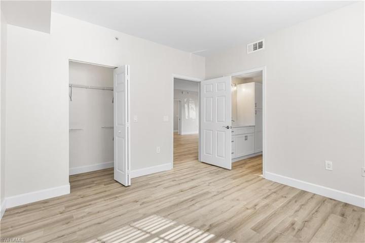 7960  Preserve  CIR, Naples, FL 34119