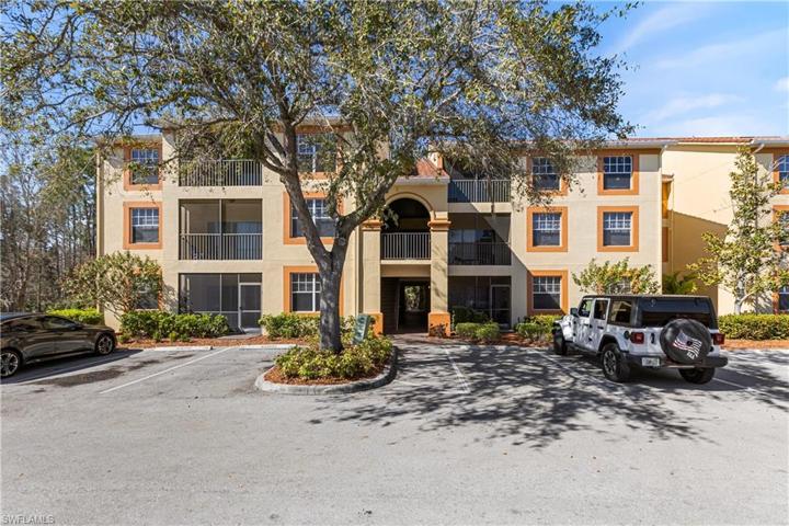 7960  Preserve  CIR, Naples, FL 34119